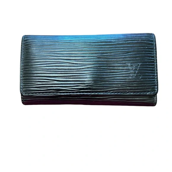 Louis Vuitton epi leather key holder